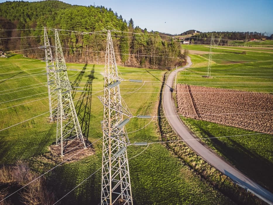 Inspección automática de vegetación en líneas eléctricas mediante nubes de puntos